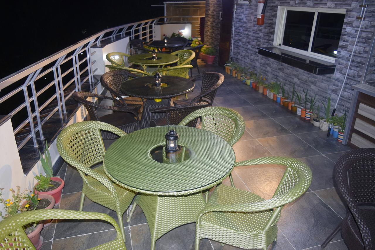 Cloud 7 Acomodação com café da manhã Naini Tāl Exterior foto